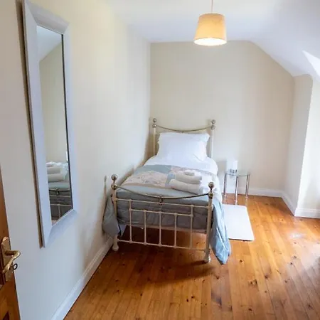 Дом отдыха Townhouse Каслбар